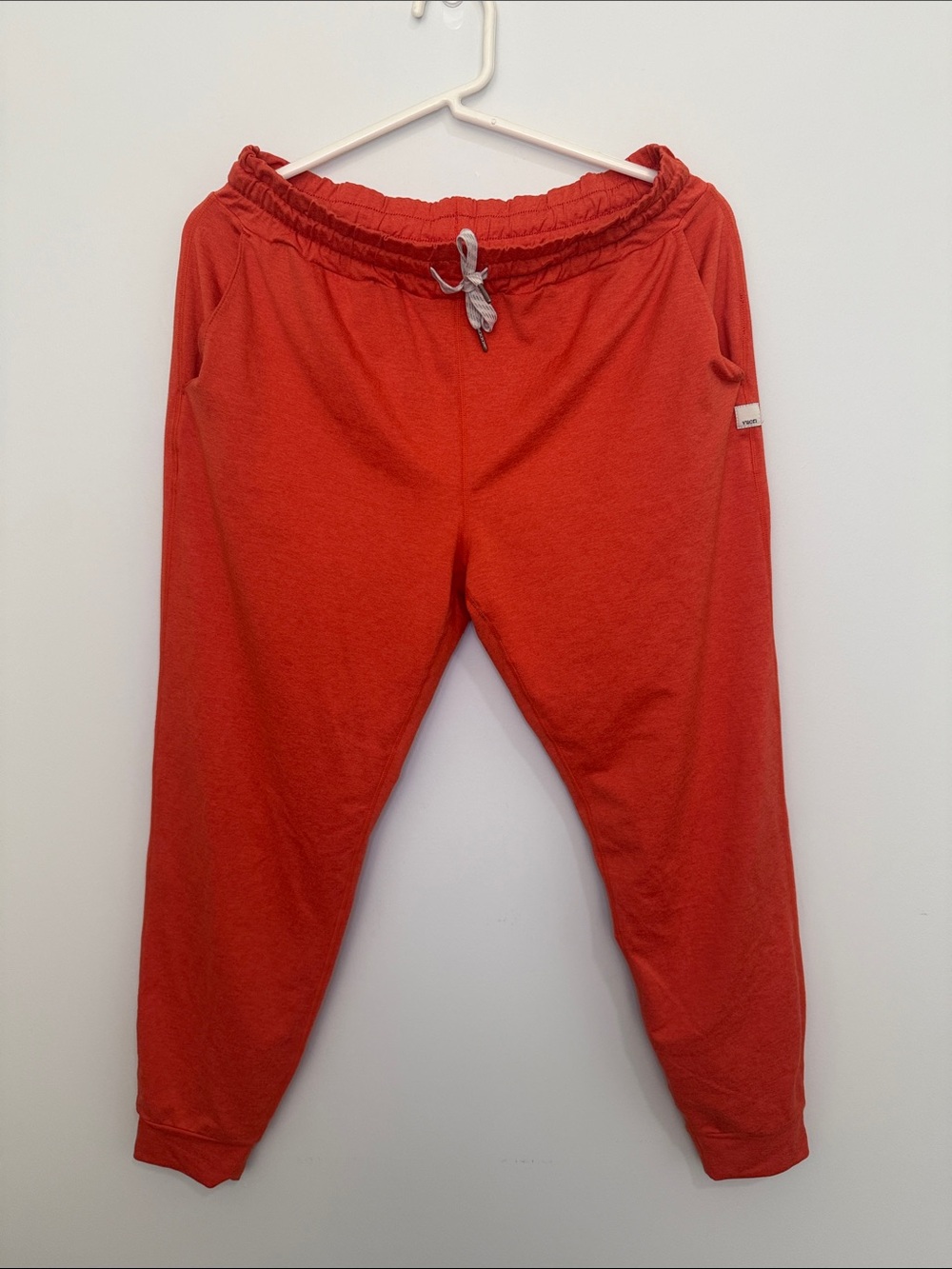 Vuori Coral Jogger Pants with Drawstring Waist